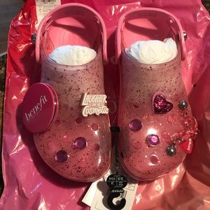 Benefit Cosmetics X Crocs